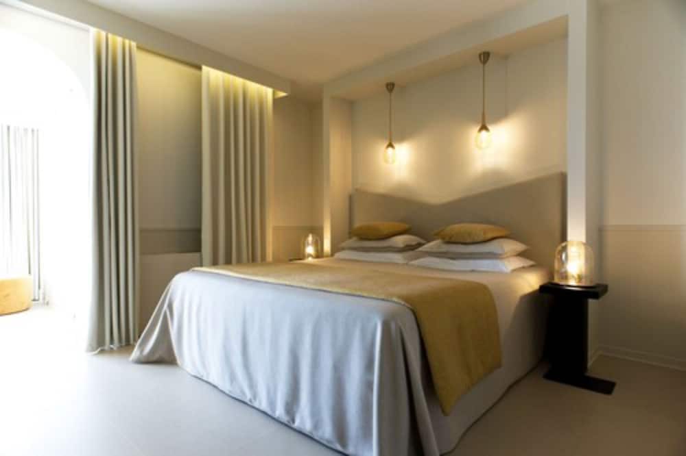 Double Room, Harbor View - Photo 9