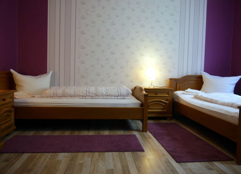 Standard Double or Twin Room, Private Bathroom - Photo 1