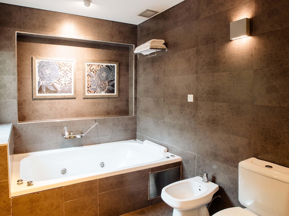 Superior Suite, 1 Double Bed with Sofa bed thumbnail 5
