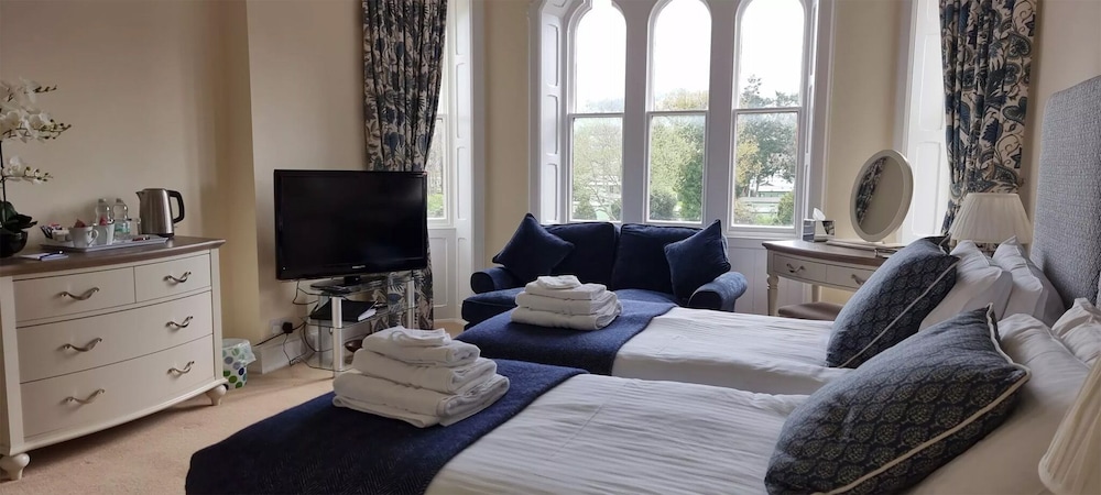 Premium Twin Room, Ensuite photo 2