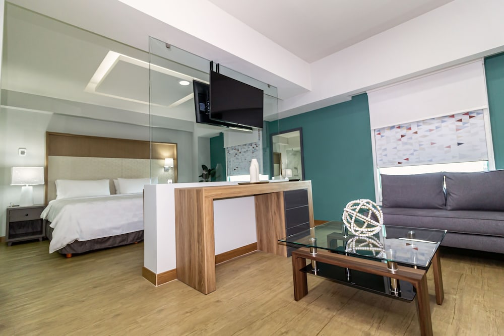 Suite, 1 King Bed