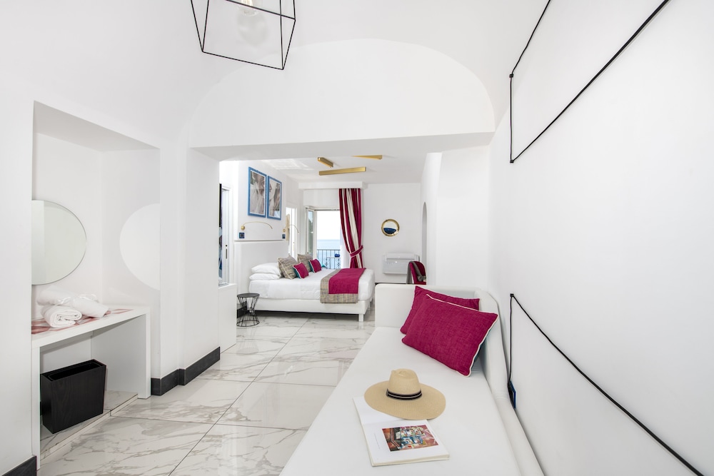 Executive Room, Sea View - Photo 23