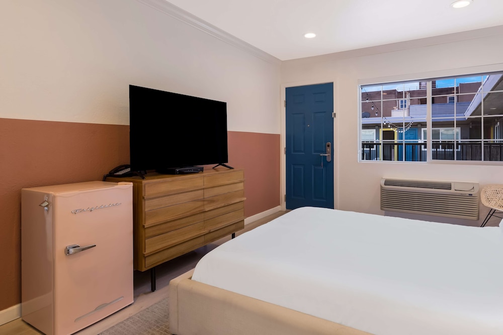 Room, 1 Queen Bed, Non Smoking photo 1
