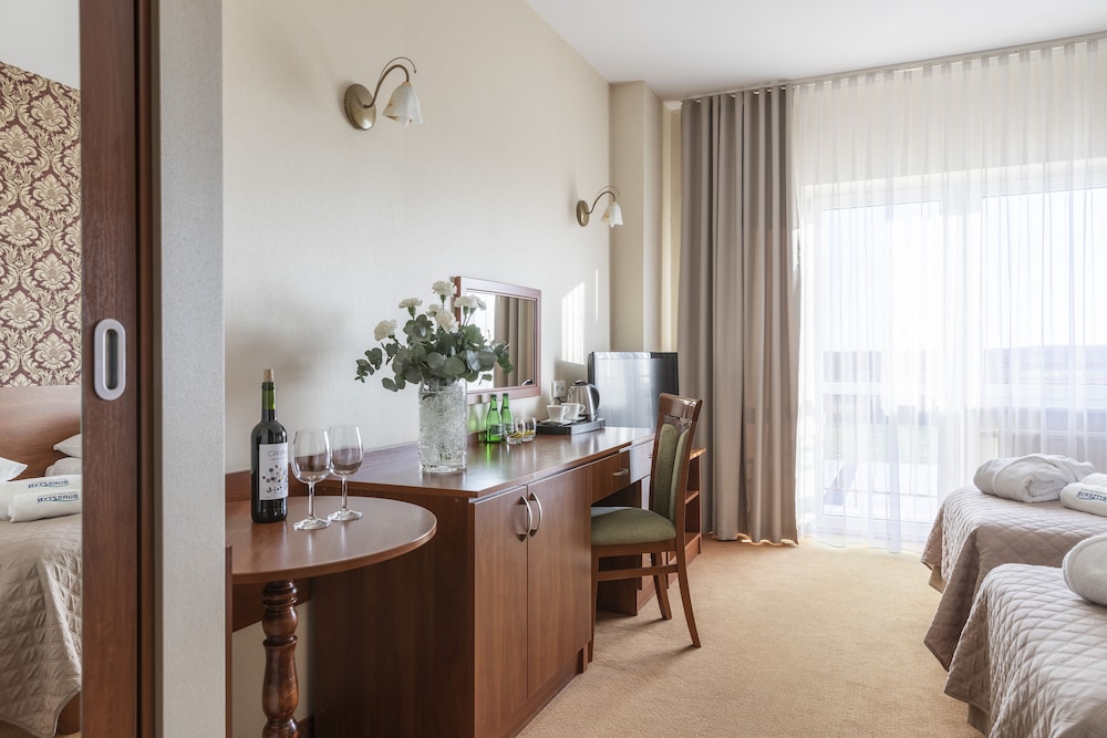 Deluxe Double Room - Photo 11