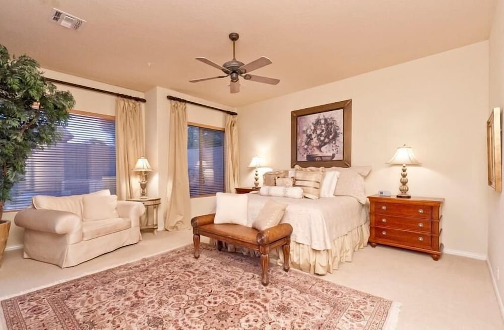 Condo, 4 Bedrooms