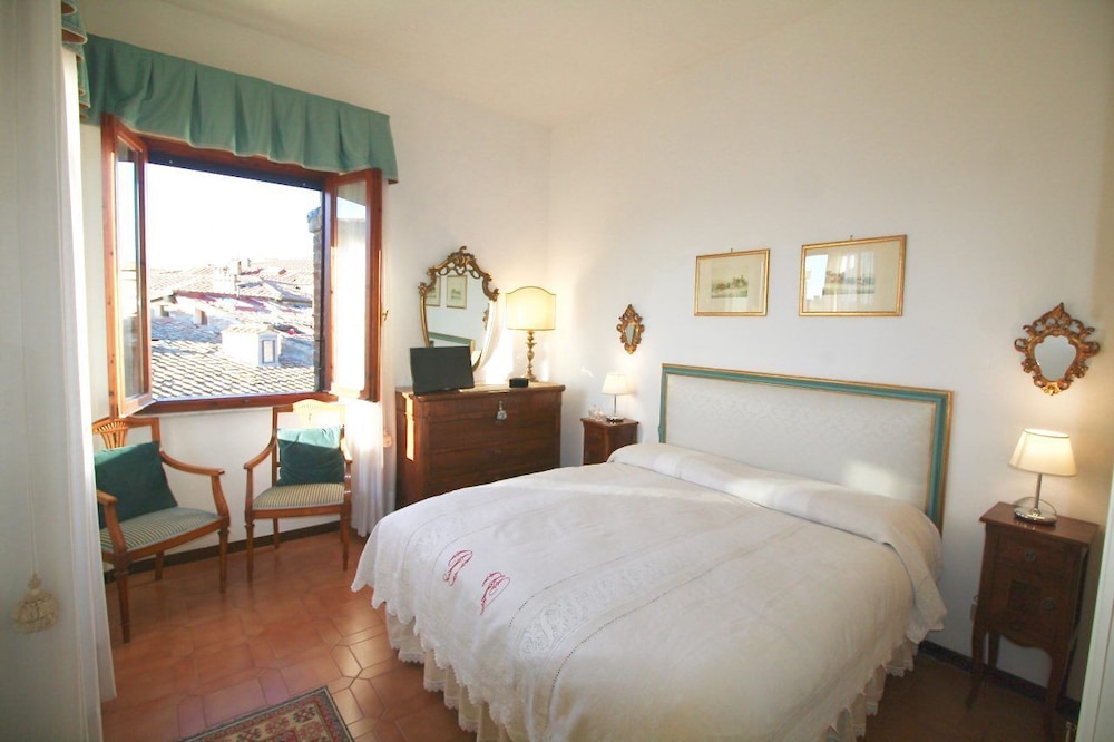 Apartment (3 Bedrooms)