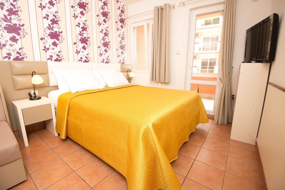 Comfort Double or Twin Room photo 1