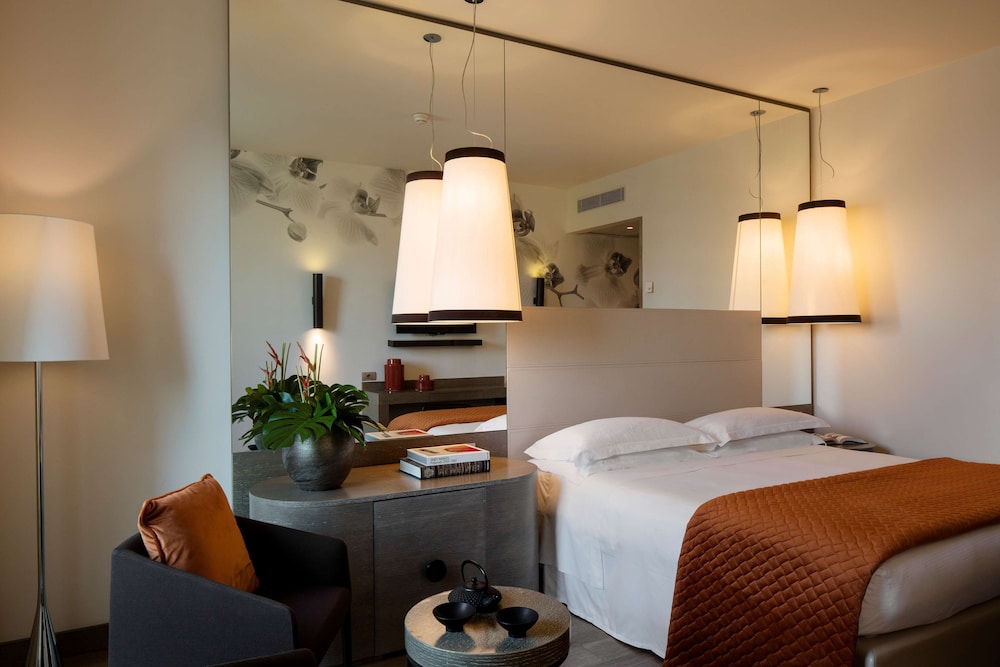 Deluxe Double Room, Terrace, City View photo 1
