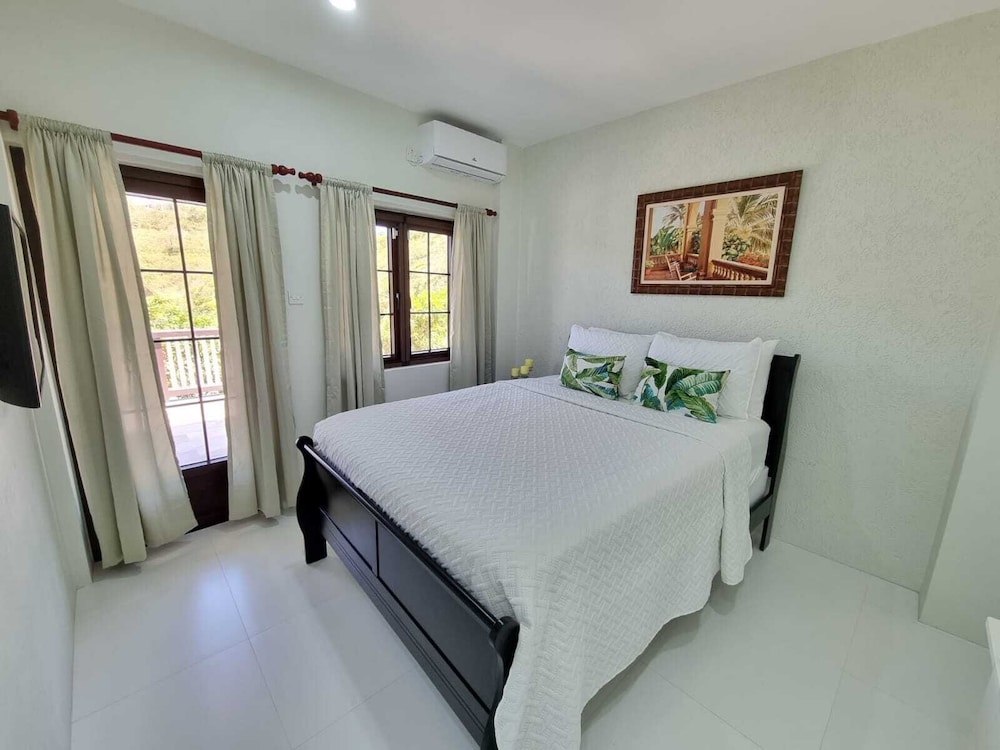 Luxury Room, Ocean View photo 1