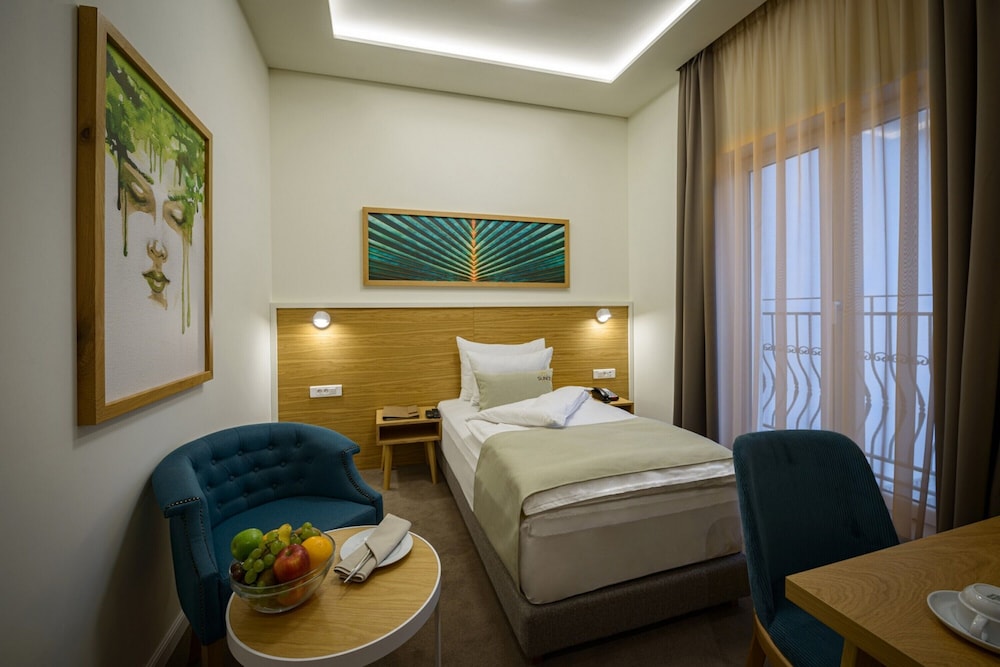 Classic Single Room