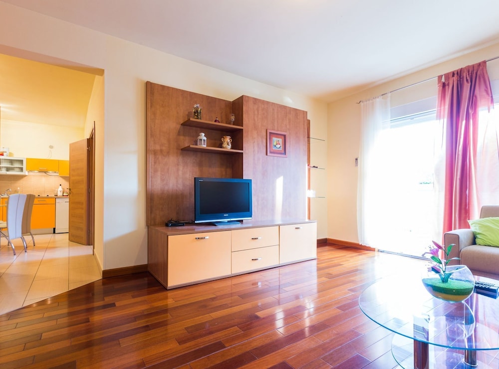 Apartment (Standard Two Bedroom Apartment with T)