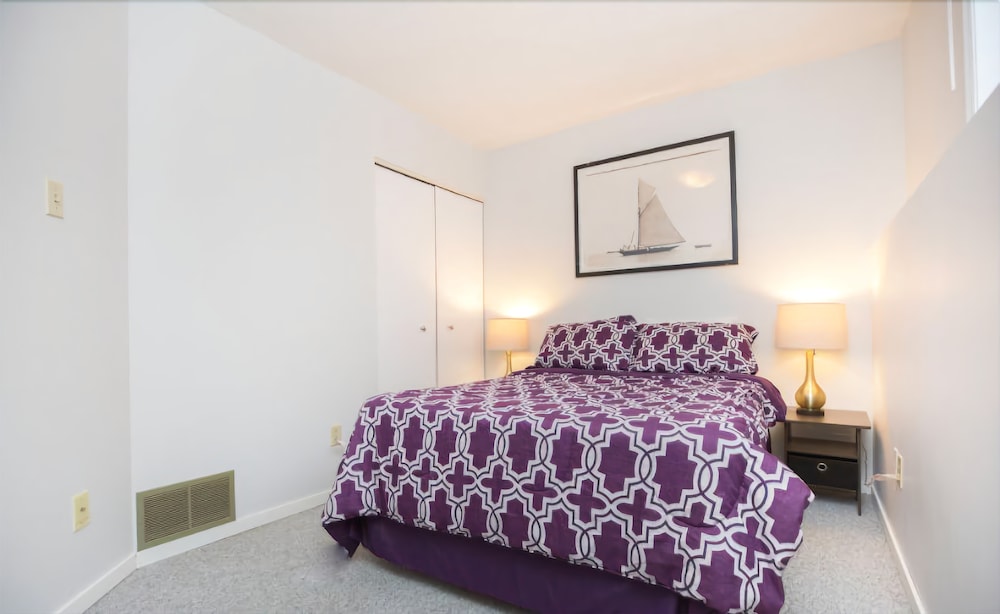 Family Townhome, 2 Bedrooms, Kitchen photo 3