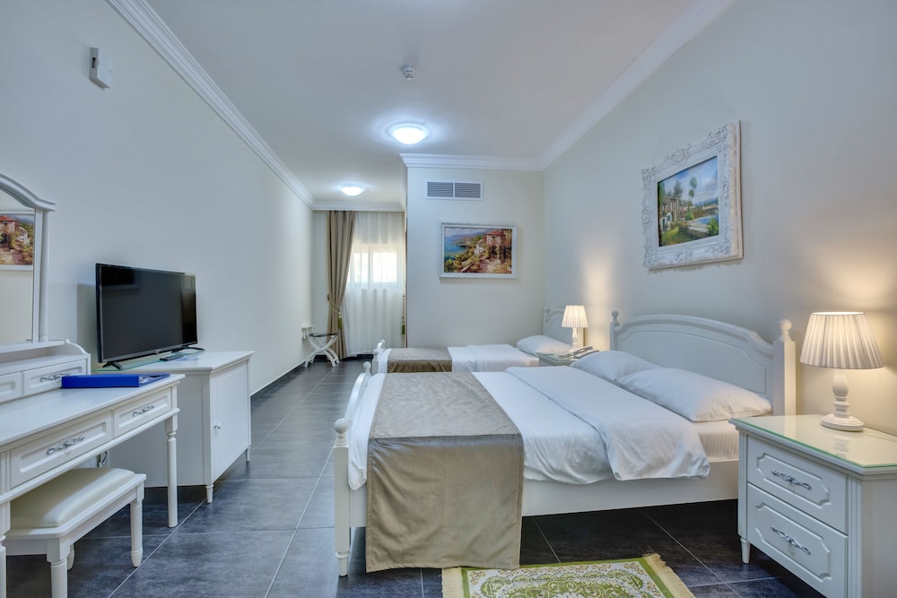 Standard Triple Room photo 3