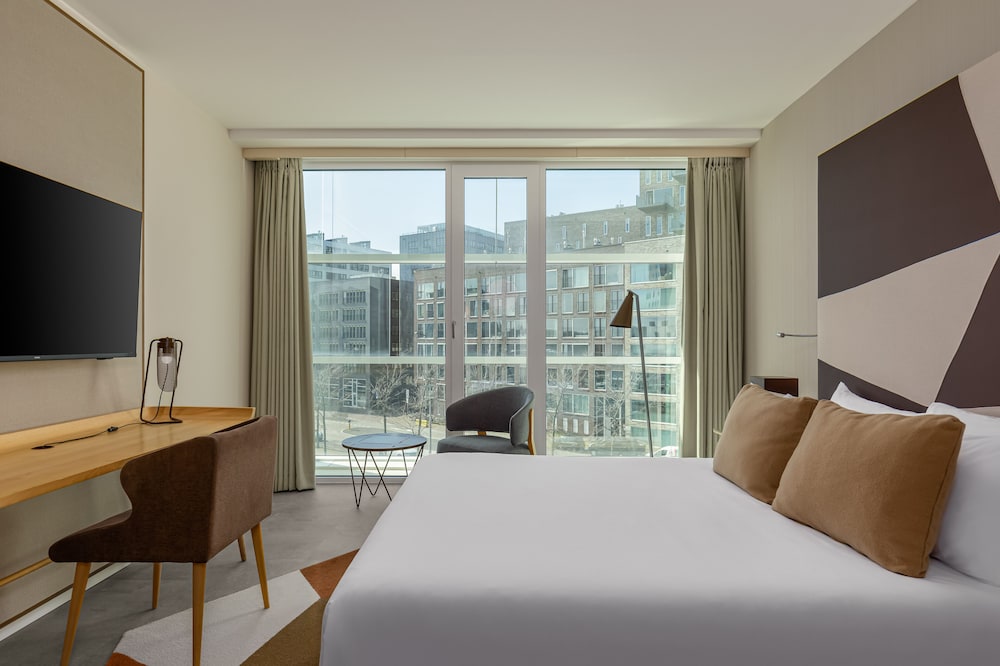 Superior Double Room, 1 Queen Bed - Photo 8