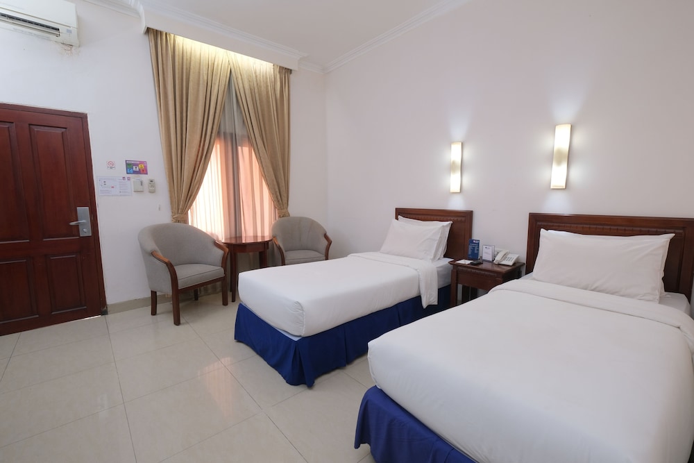 Superior Twin Room, City View