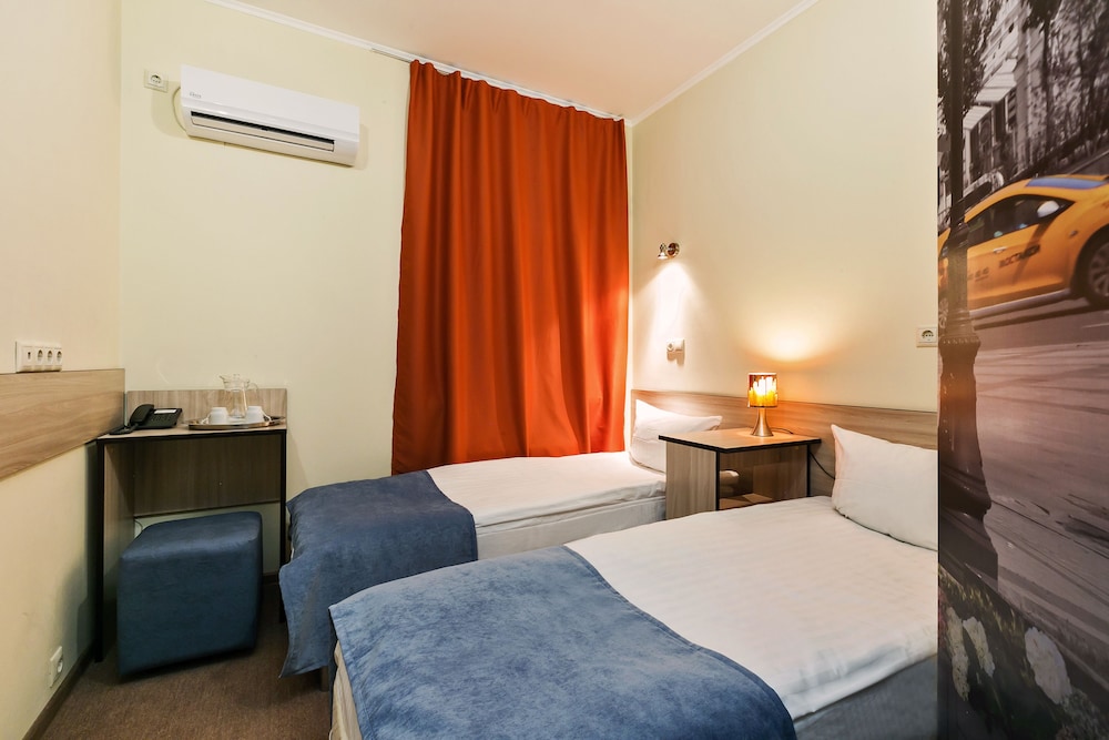 Economy Twin Room