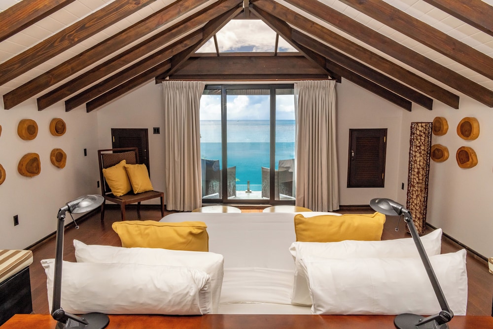 Room (beach House 5)