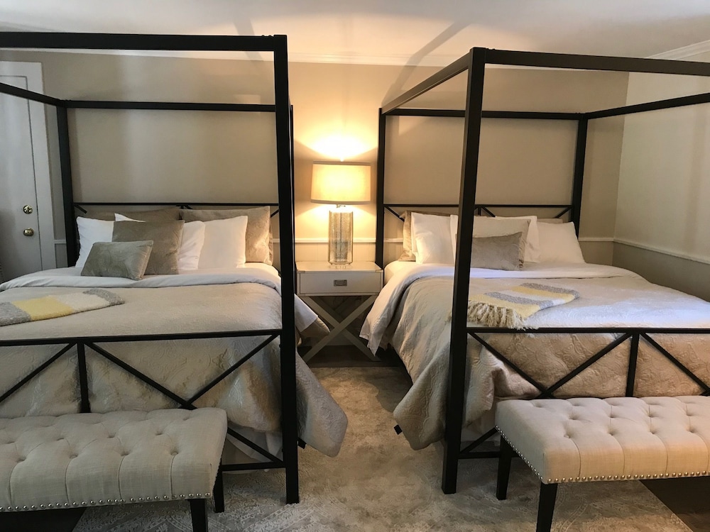 Deluxe Room, 2 Queen Beds, Mountainside photo 1