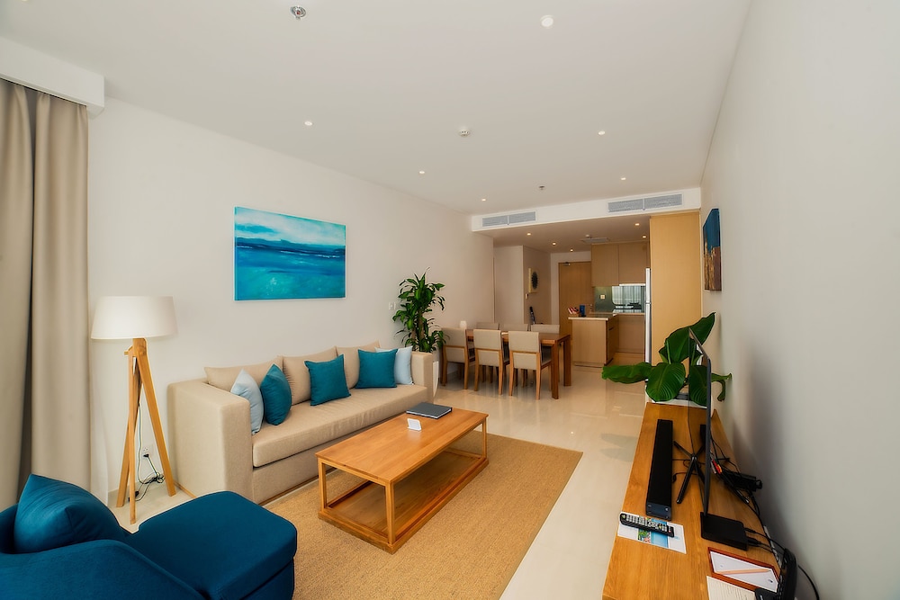 2 Bedrooms Luxury Apartment - Photo 6