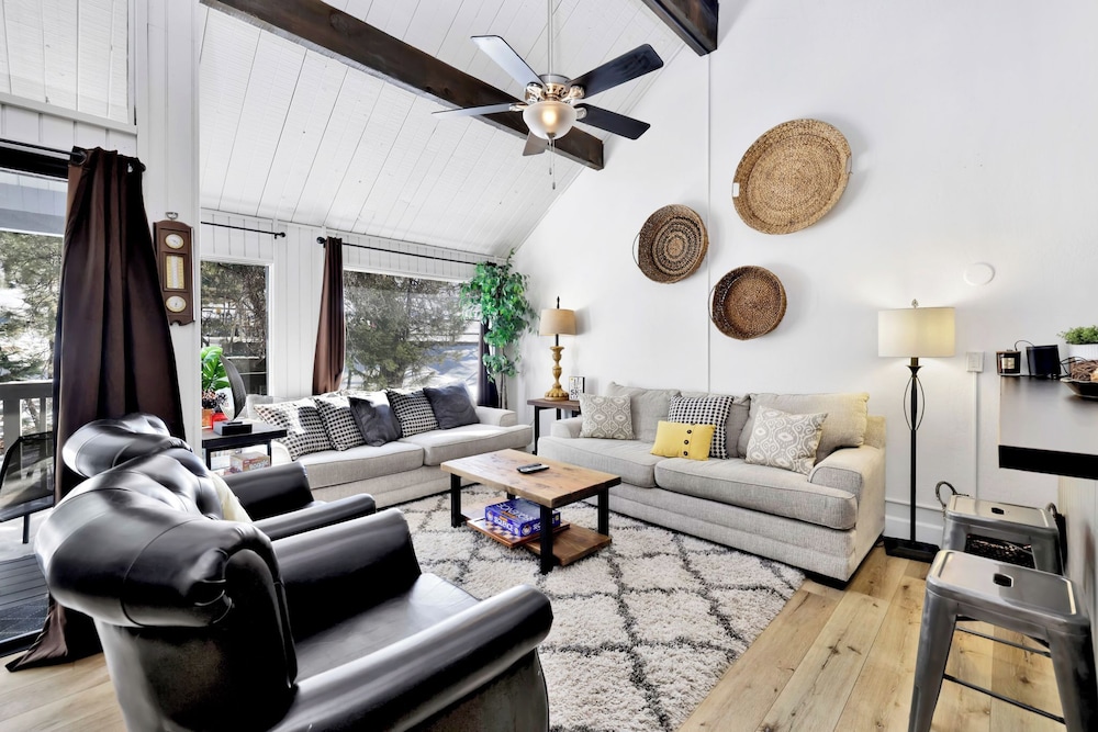 Condo, Multiple Beds, Patio, Mountain View (2125) photo 1
