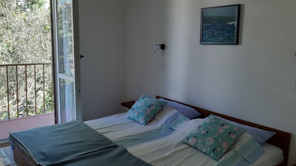 Apartment (One bedroom apartment with Balcony)