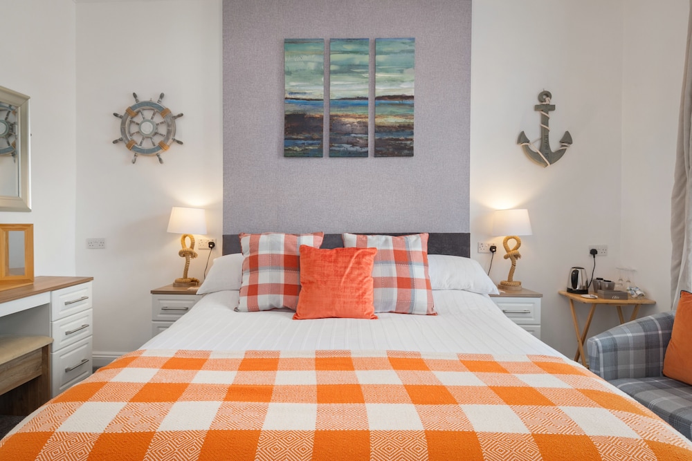Deluxe Double Room, 1 King Bed photo 3
