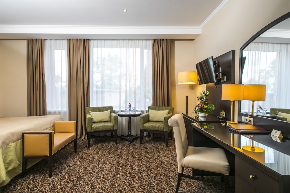 Deluxe Double room (Renovated) photo 3