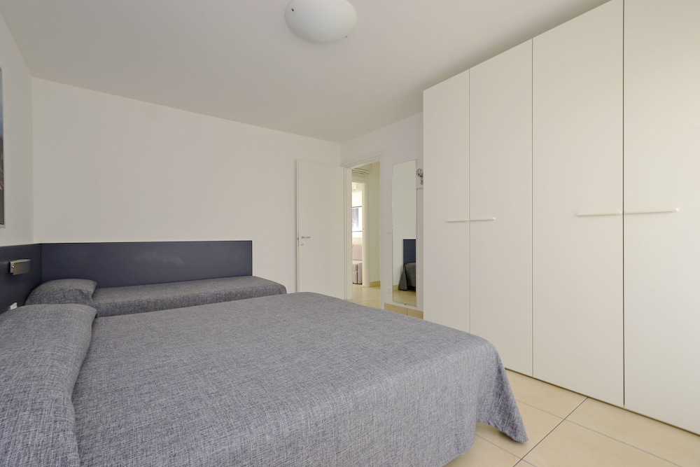 Apartment, 2 Bedrooms, Balcony (C8.4) photo 2