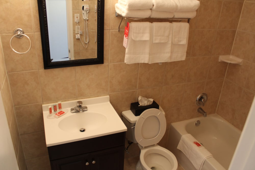 Standard Room, 2 Double Beds, Non Smoking - Photo 21