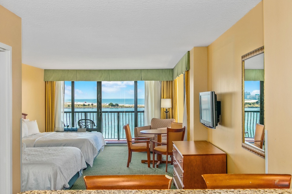 Standard Room, 2 Queen Beds, Balcony (Gulf View) - Photo 9