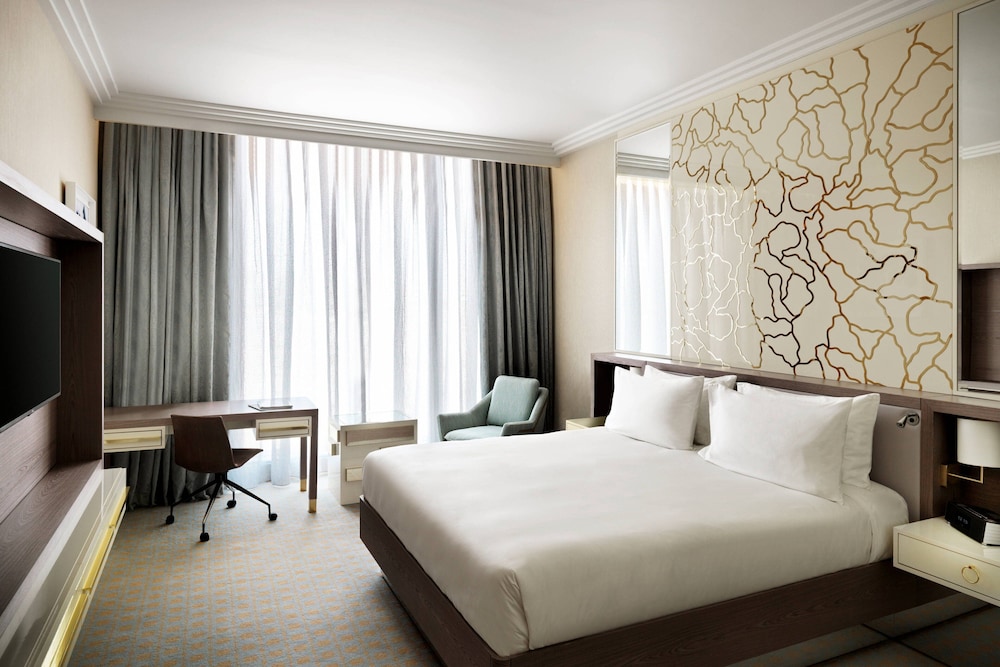 מלון באקו מריוט בולבארד — Room, 1 King Bed, Smoking
