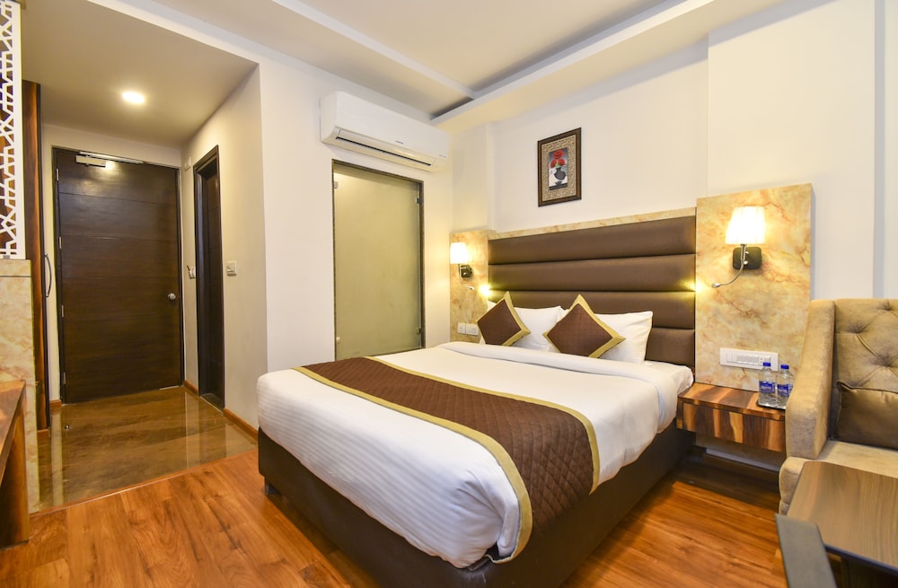 Deluxe Room - Photo 1