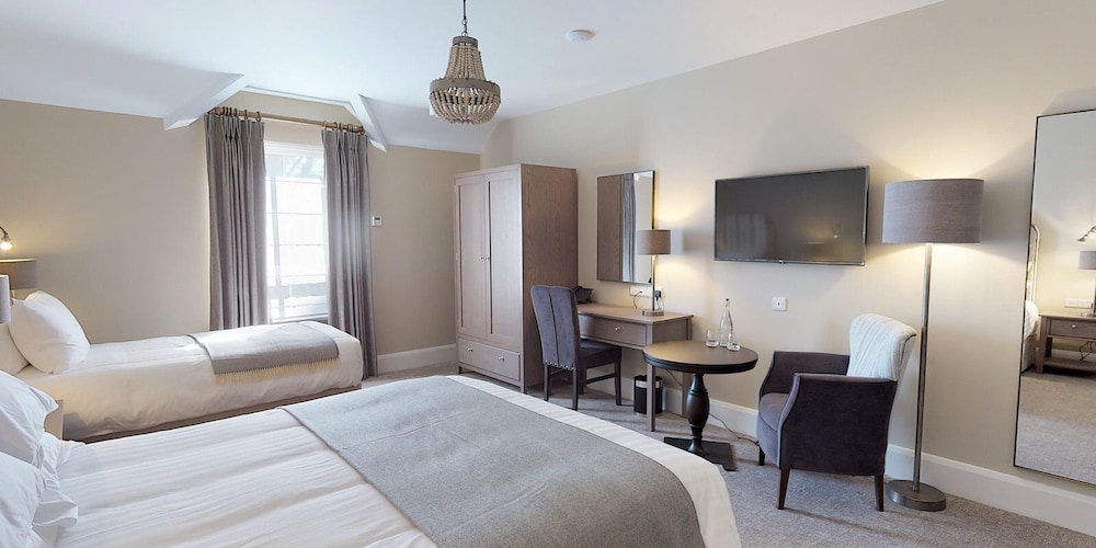 Spacious Room