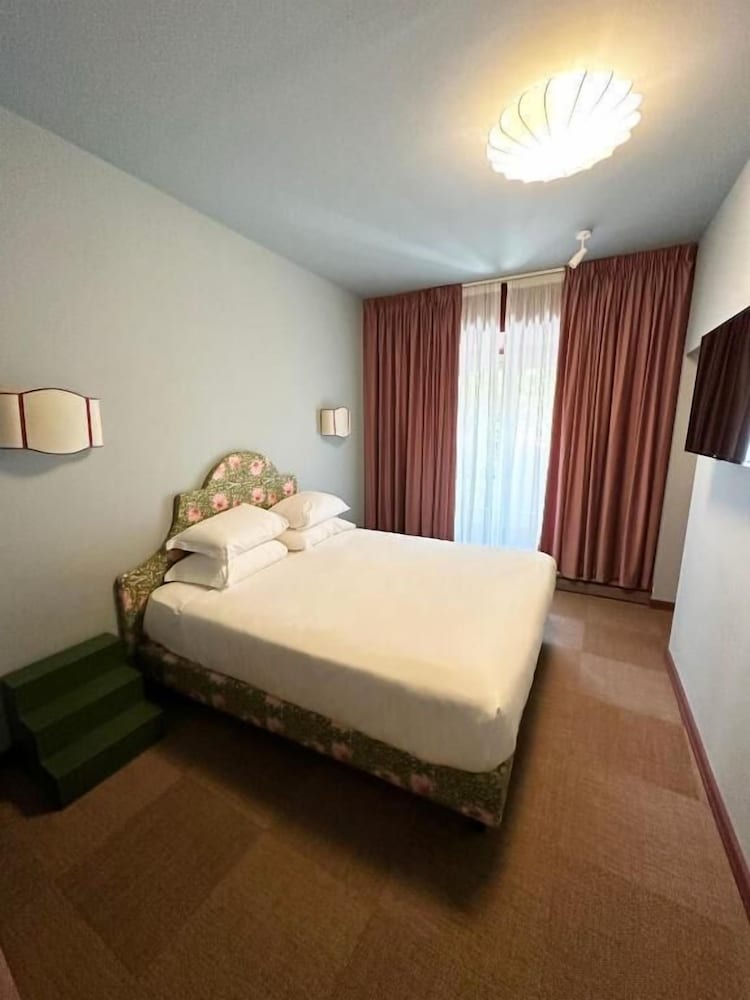 Junior Studio Suite