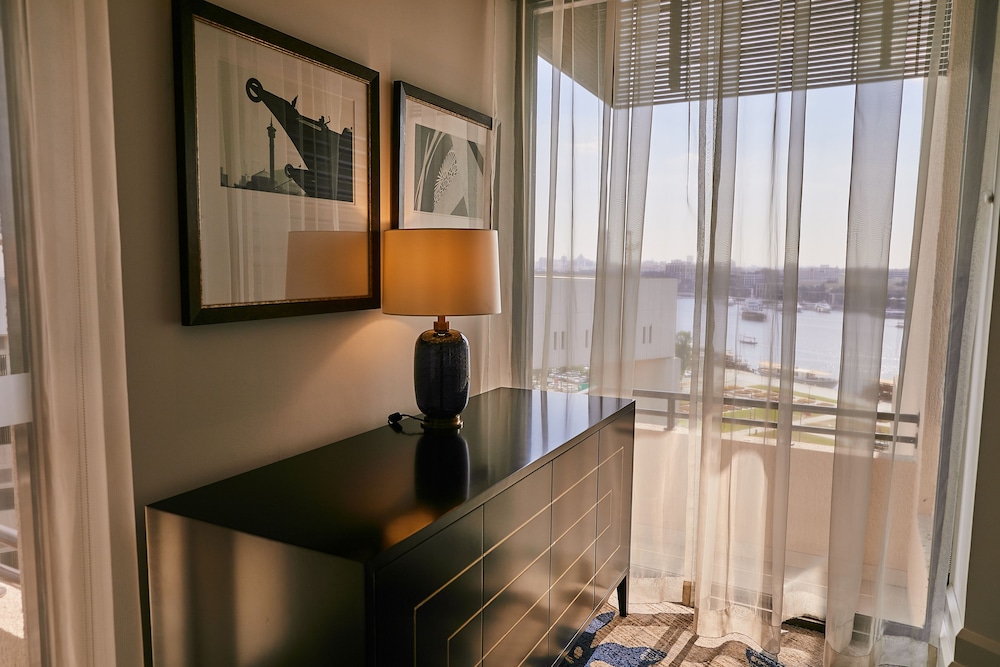 Presidential Suite (Lounge Access) photo 3
