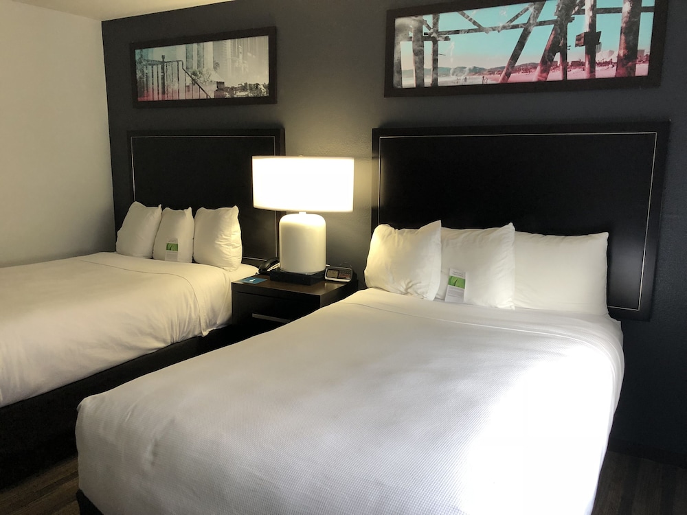 Two Bedroom 1 Queen/2 Doubles Suite - Photo 1