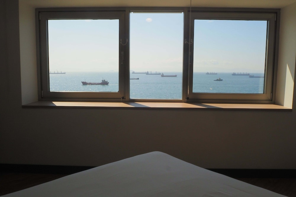 Premium Room, 1 Double Bed, Sea View photo 3