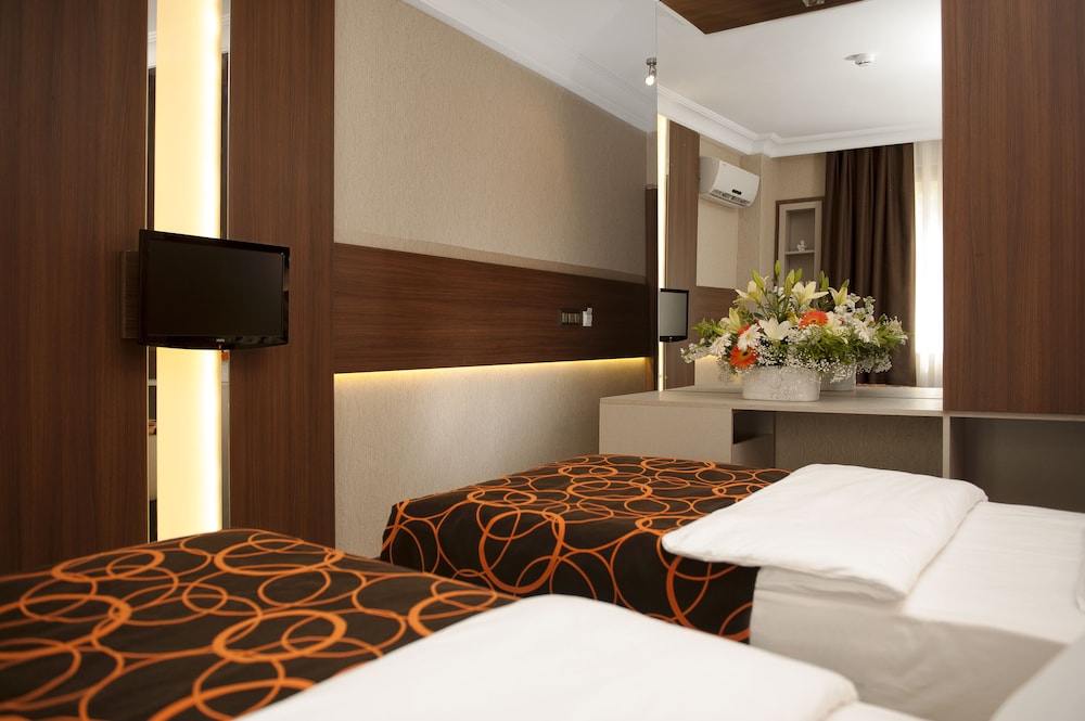Standard Triple Room photo 3