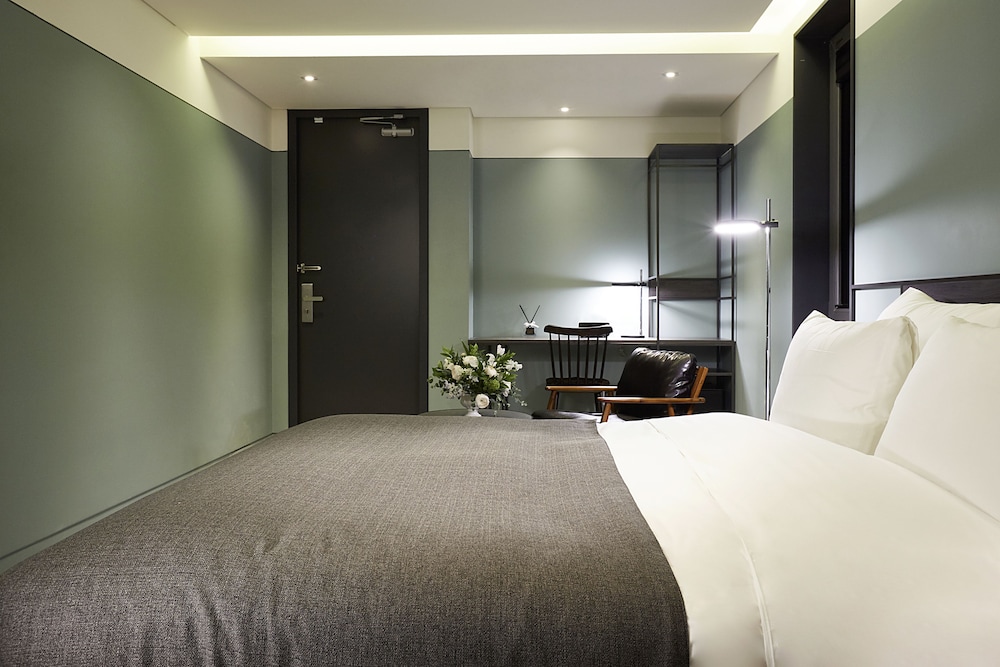 Superior Double Room, City View photo 2