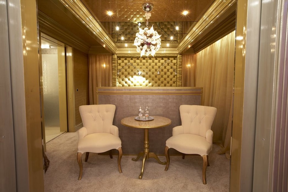 Royal Suite