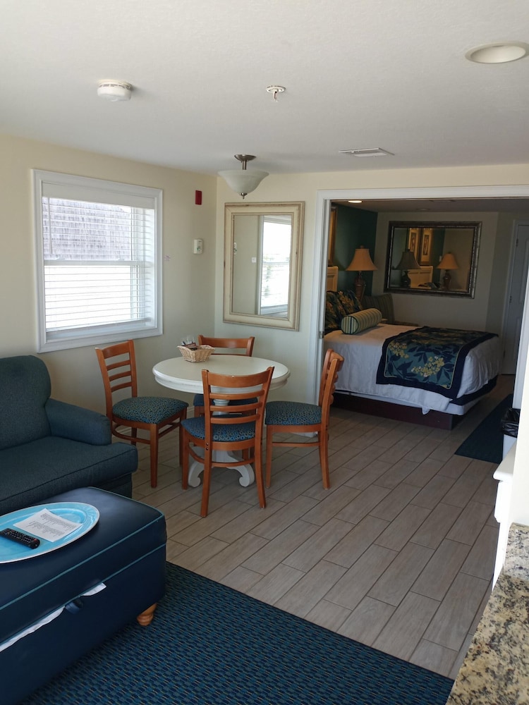 Deluxe Studio, Oceanfront, 1 Bedroom photo 3