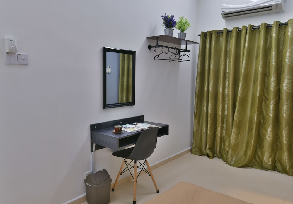 House, 3 Bedrooms photo 3