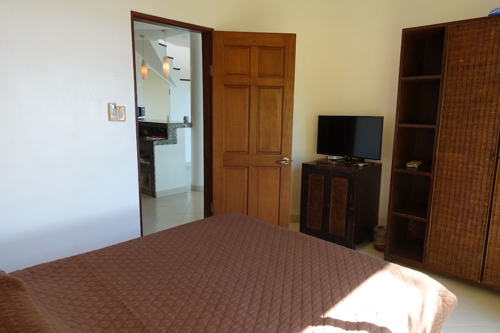 Panoramic Villa, 3 Bedrooms, Ocean View photo 3