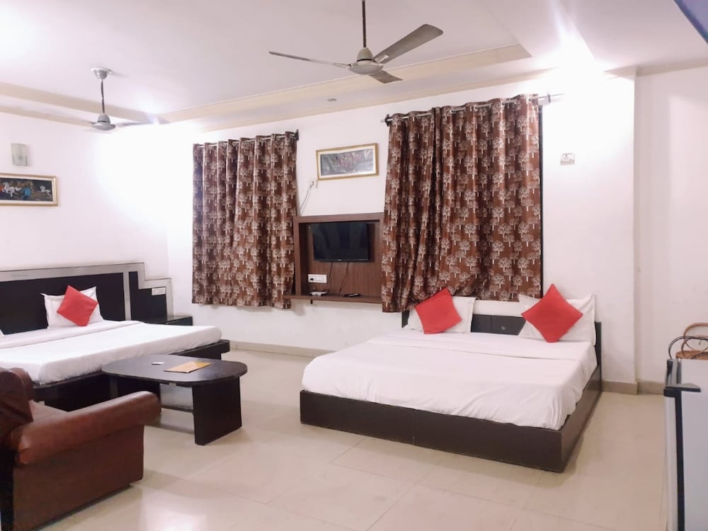 Premium Room, City View