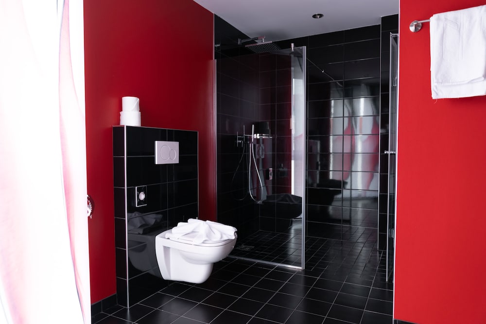 Deluxe Suite - Photo 15