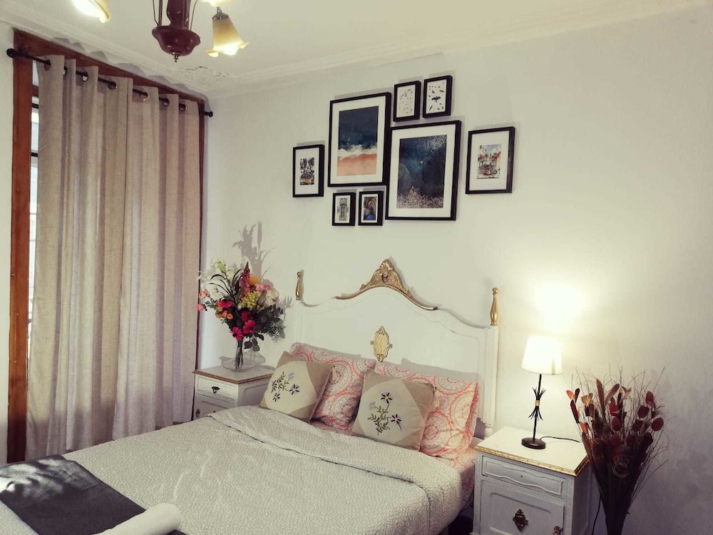 Family Room, Shared Bathroom, City View