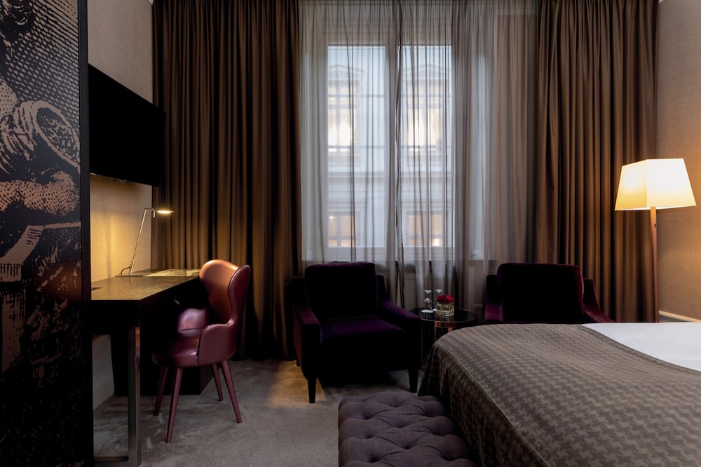 Superior Room - Photo 9