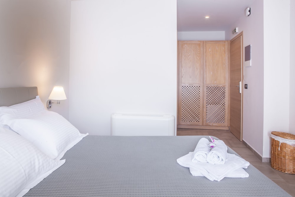 Superior Double Room, Balcony - Photo 4