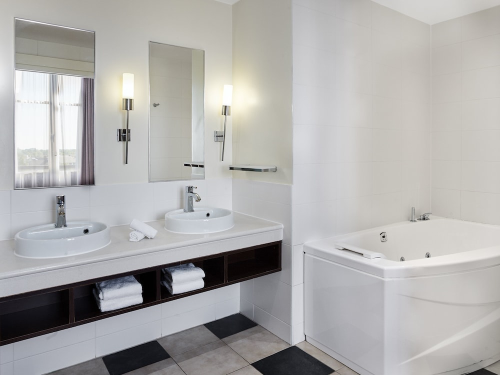 Presidential Suite, 1 Twin Bed, Kitchenette (living area)