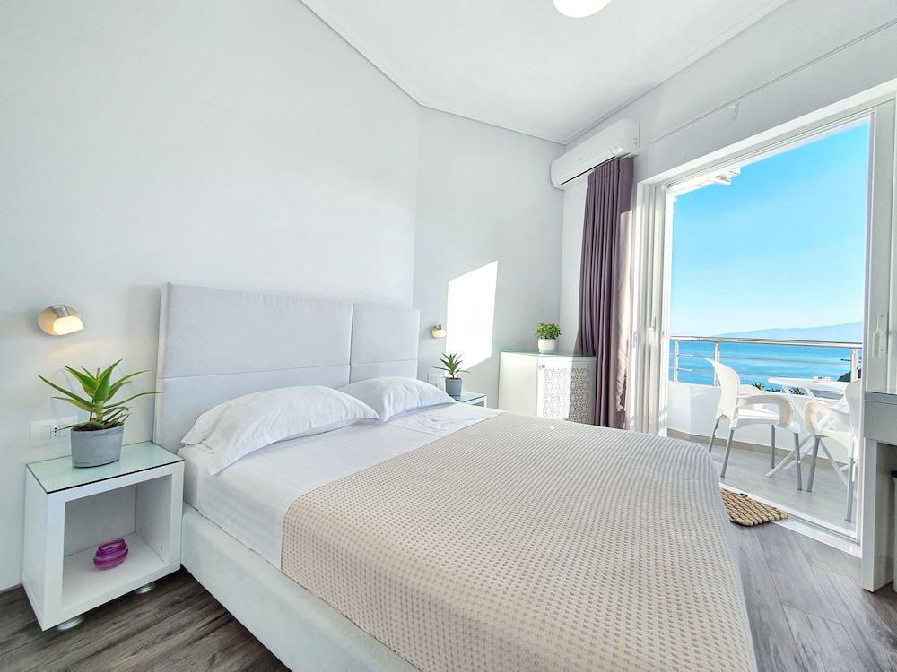 Basic Double Room, Sea View (1) photo 1